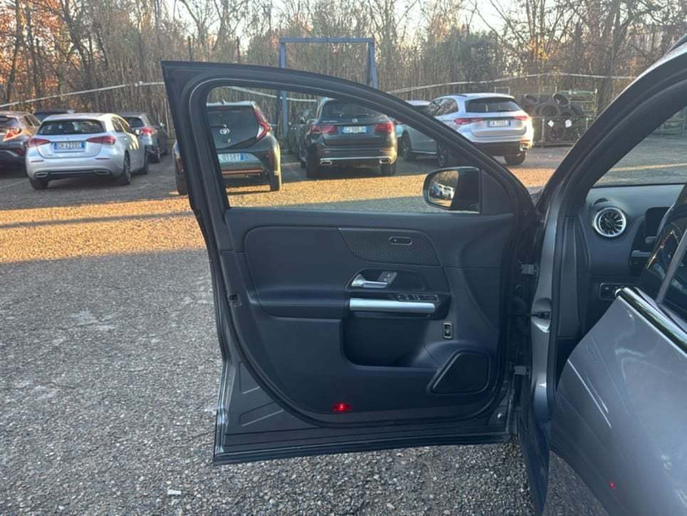 GLA 200 d Progressive Advanced Plus 4matic auto - Certified