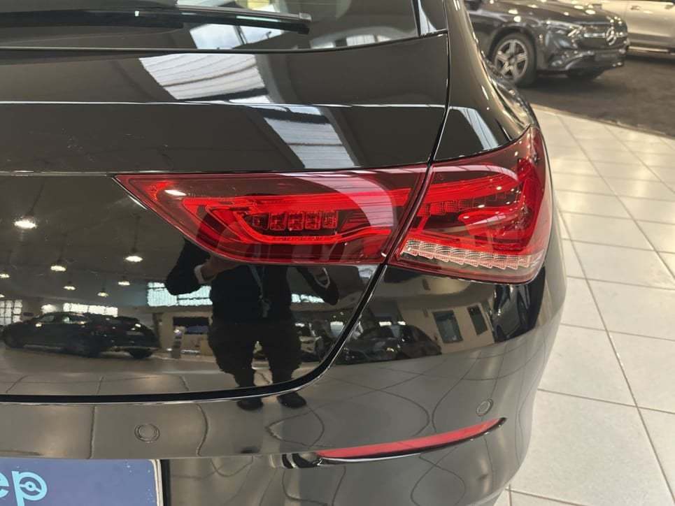 CLA Shooting Brake 180 d Sport auto - Certified