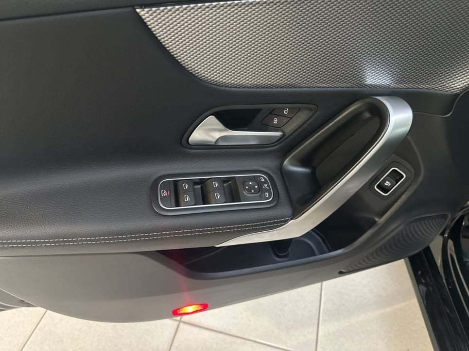 CLA Shooting Brake 180 d Sport auto - Certified