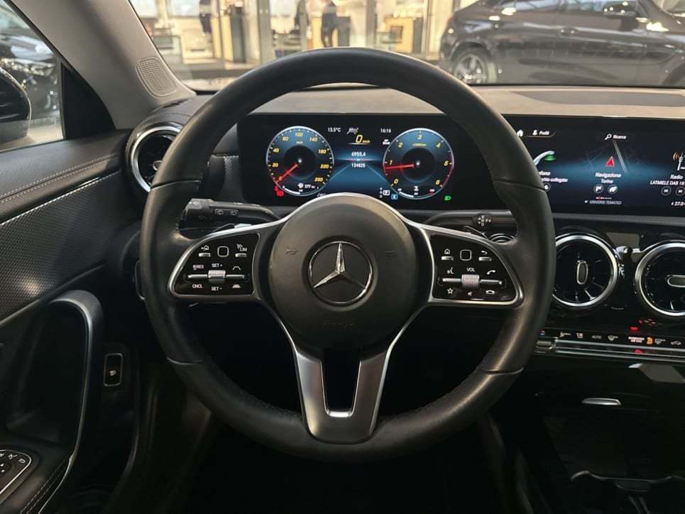 CLA Shooting Brake 180 d Sport auto - Certified