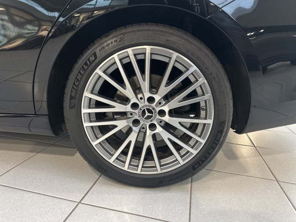 CLA Shooting Brake 180 d Sport auto - Certified