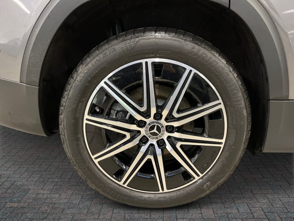 EQB 300 AMG Line Advanced Plus 4matic - Certified