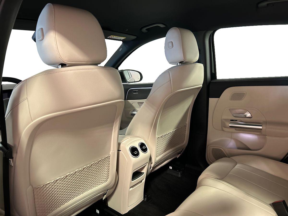 EQA 300 Sport Plus 4matic - Certified