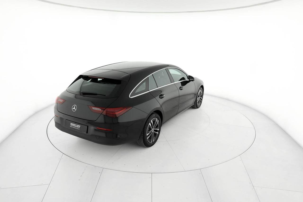 CLA Shooting Brake 180 d Advanced auto - Certified