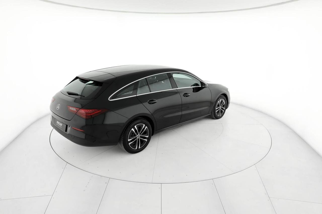 CLA Shooting Brake 180 d Advanced auto - Certified