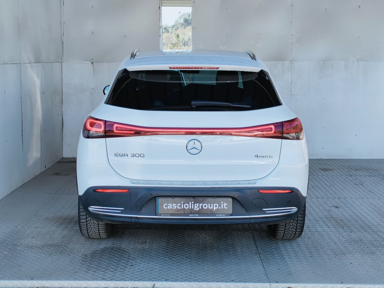 EQA 300 Sport Plus 4matic - Certified