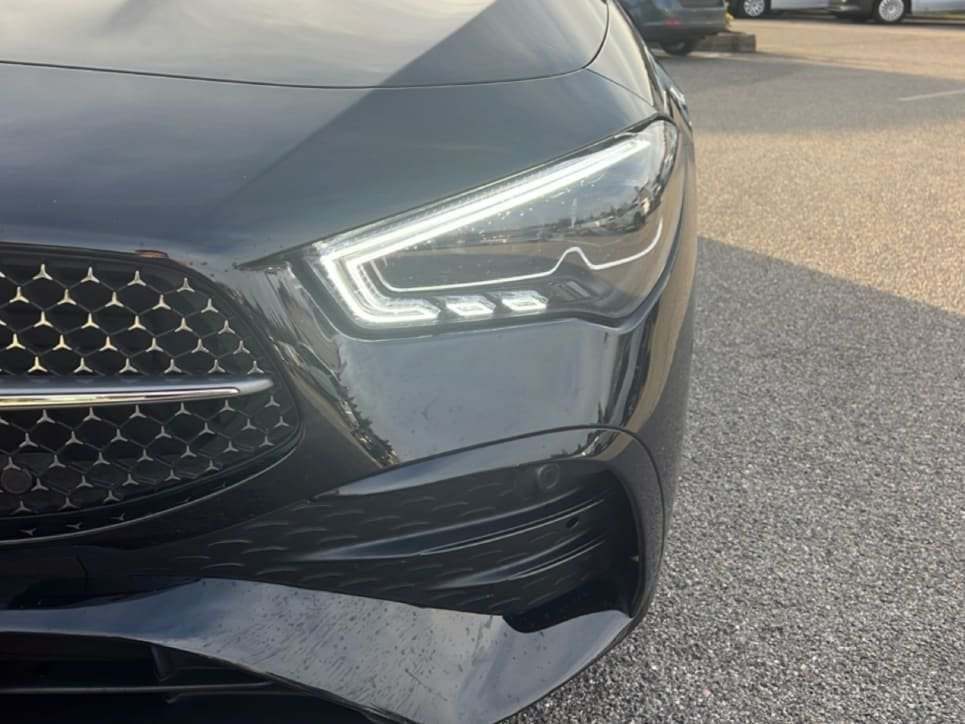 CLA Shooting Brake 200 d AMG Line Advanced Plus au - Certified