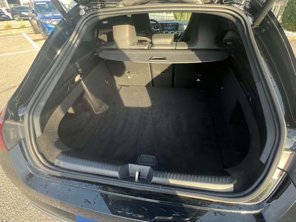 CLA Shooting Brake 200 d AMG Line Advanced Plus au - Certified