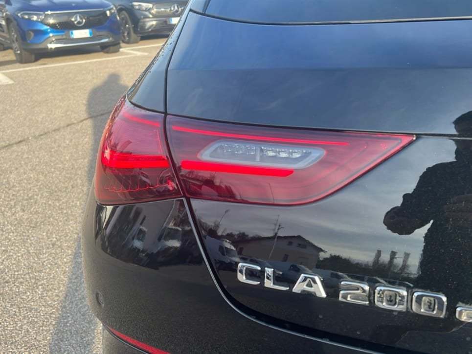 CLA Shooting Brake 200 d AMG Line Advanced Plus au - Certified