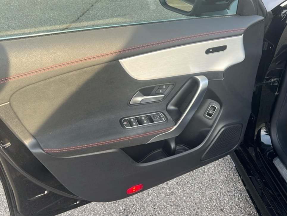 CLA Shooting Brake 200 d AMG Line Advanced Plus au - Certified