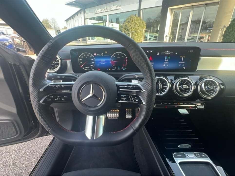 CLA Shooting Brake 200 d AMG Line Advanced Plus au - Certified