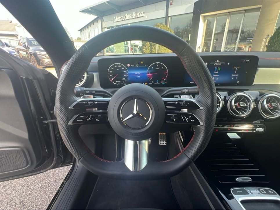 CLA Shooting Brake 200 d AMG Line Advanced Plus au - Certified