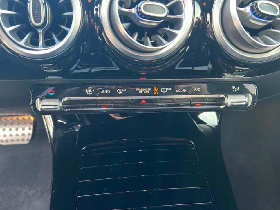 CLA Shooting Brake 200 d AMG Line Advanced Plus au - Certified