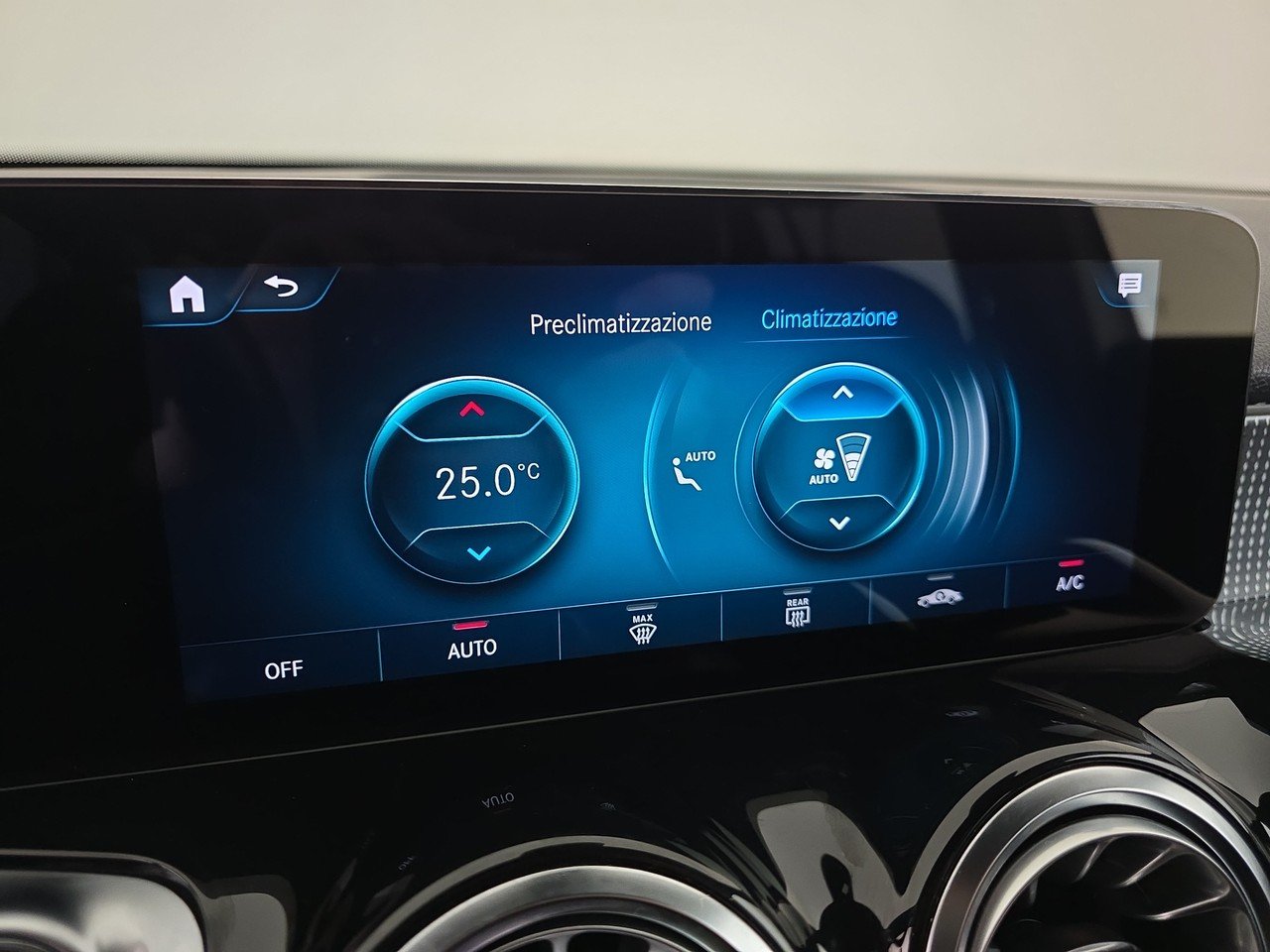 EQB 300 Sport 4matic - Certified