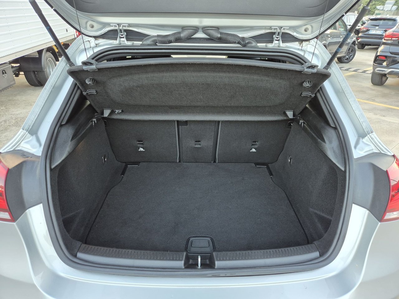 A 180 d Premium Night edition auto - Certified