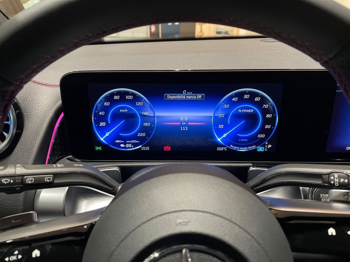 EQB 250+ AMG Line Advanced - Certified