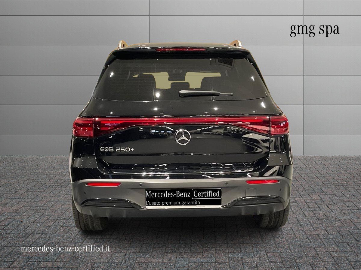 EQB 250+ AMG Line Advanced - Certified