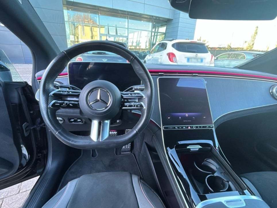 EQE 300 Premium Plus - Certified