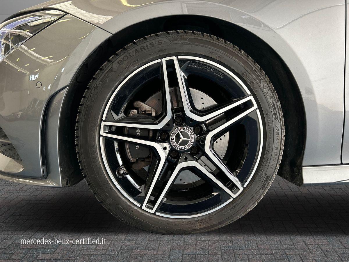 CLA Shooting Brake 200 d Premium auto - Certified