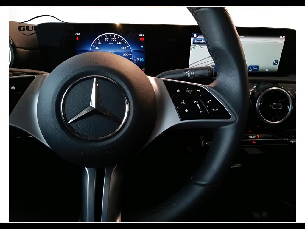 CLA Shooting Brake 180 d Advanced auto - Certified