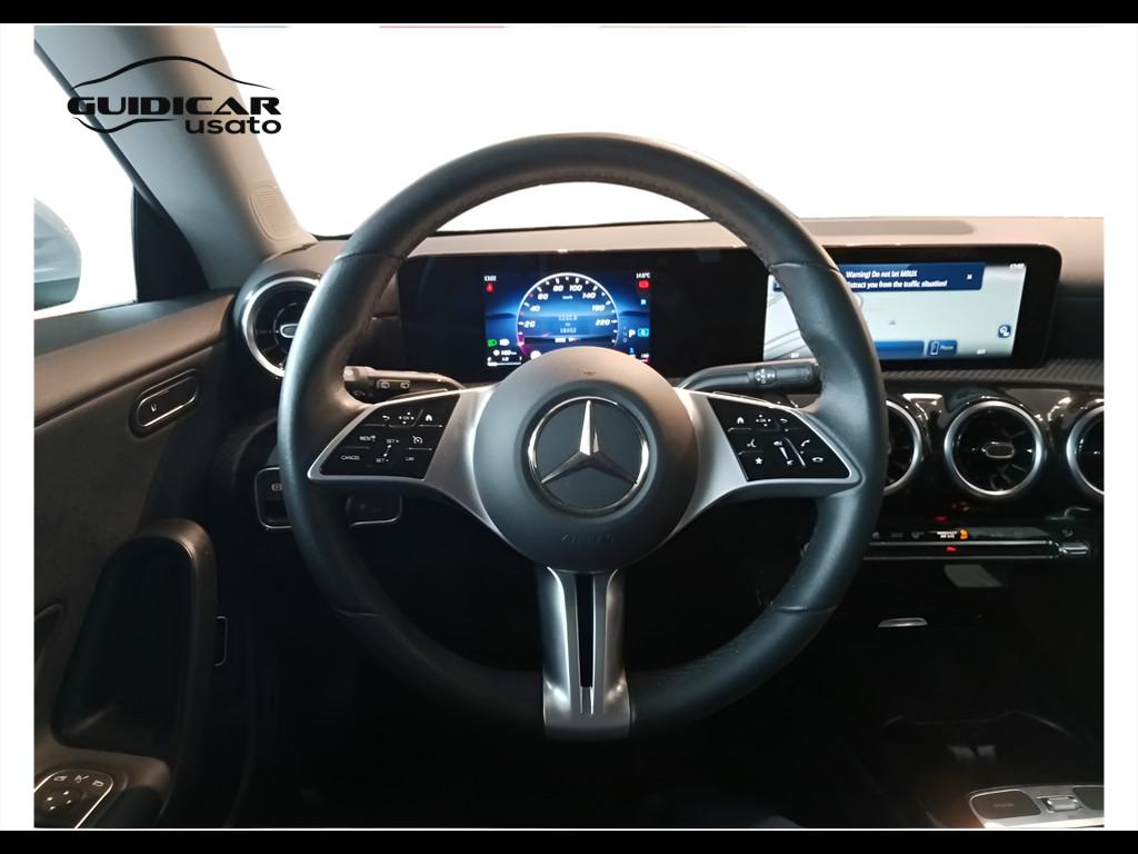 CLA Shooting Brake 180 d Advanced auto - Certified