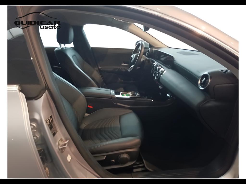 CLA Shooting Brake 180 d Advanced auto - Certified