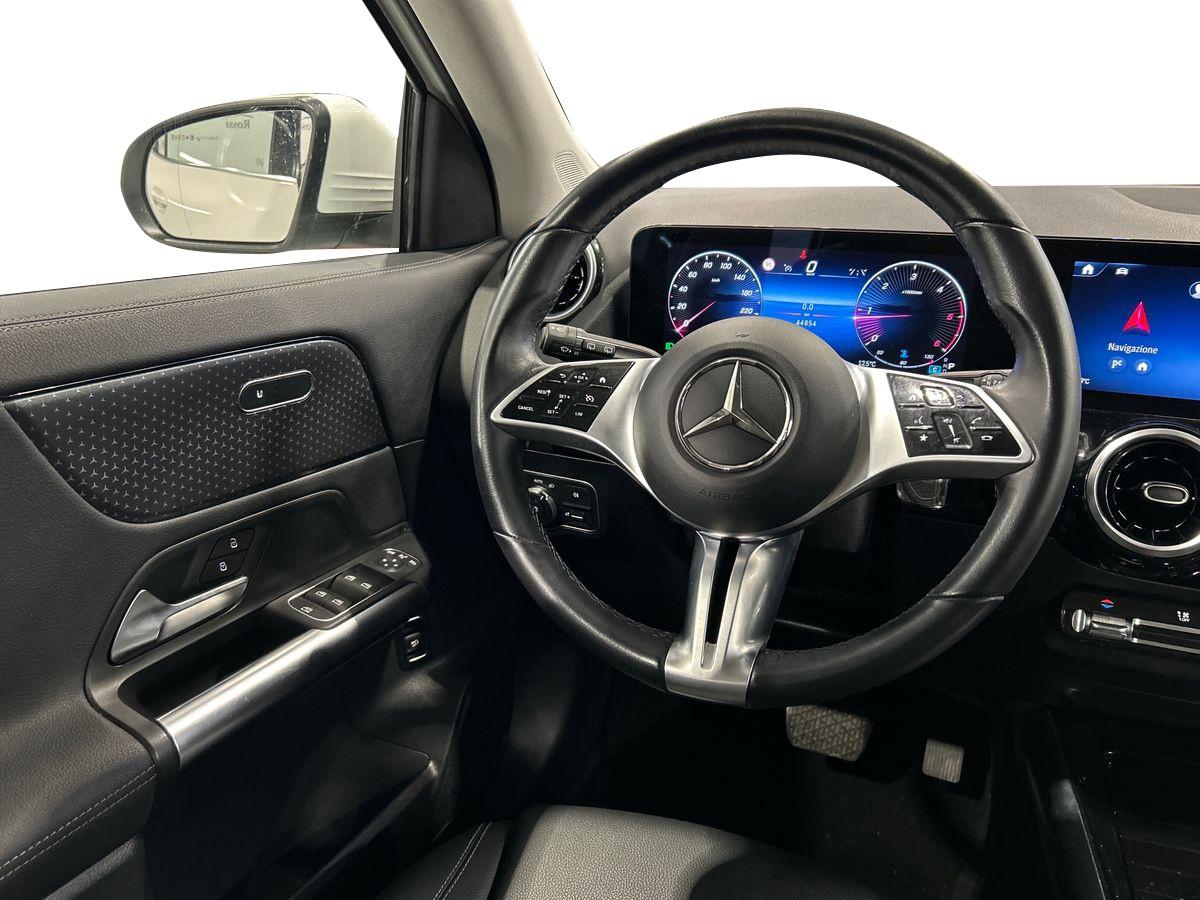 GLA 200 d Progressive Advanced 4matic auto - Certified