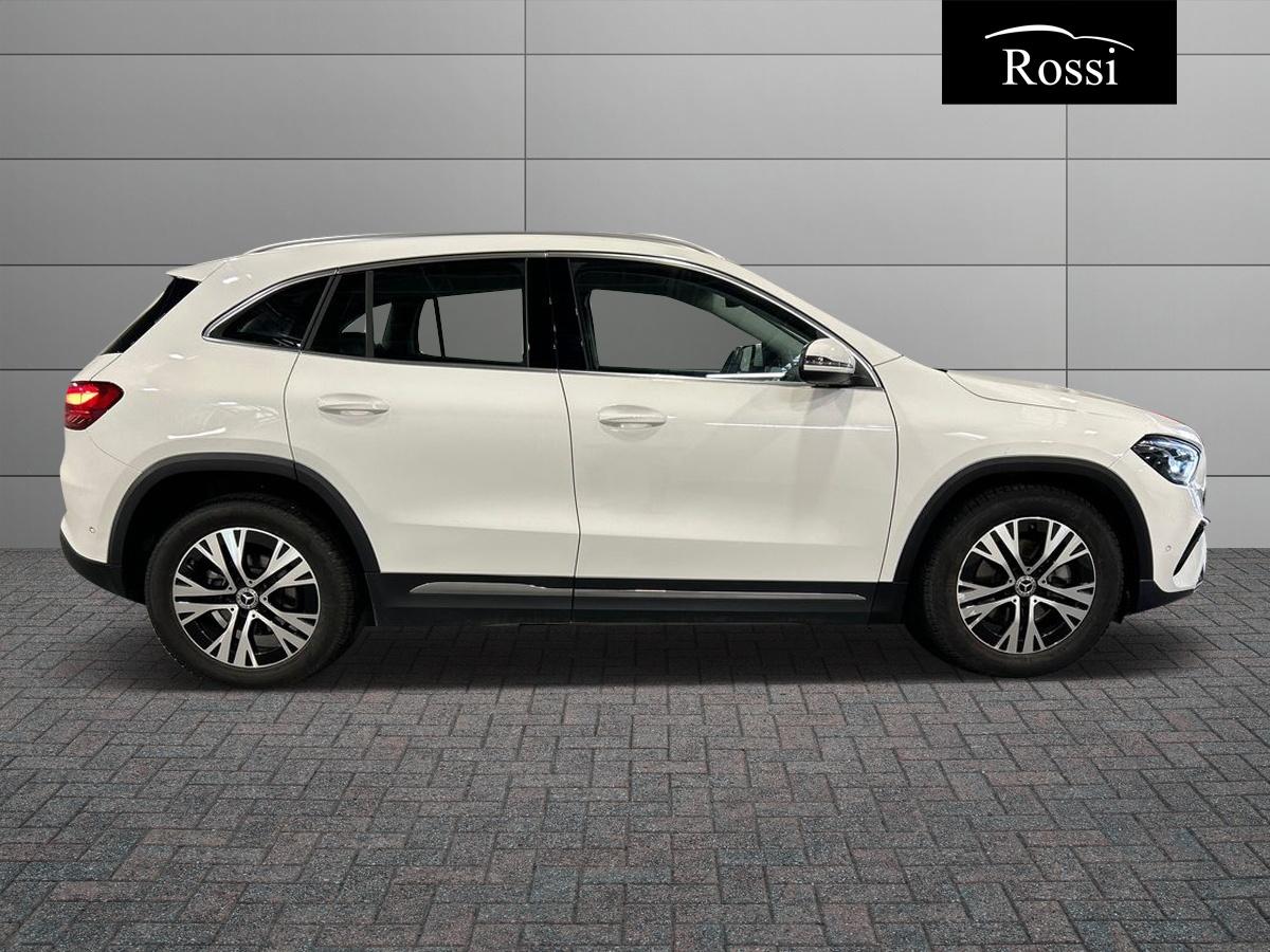 GLA 200 d Progressive Advanced 4matic auto - Certified