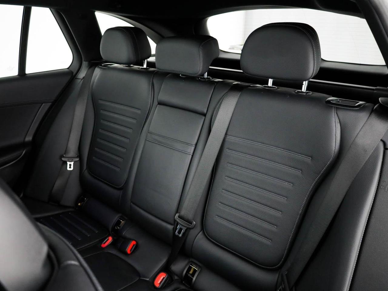 C SW 300 d mhev Premium Pro auto - Certified