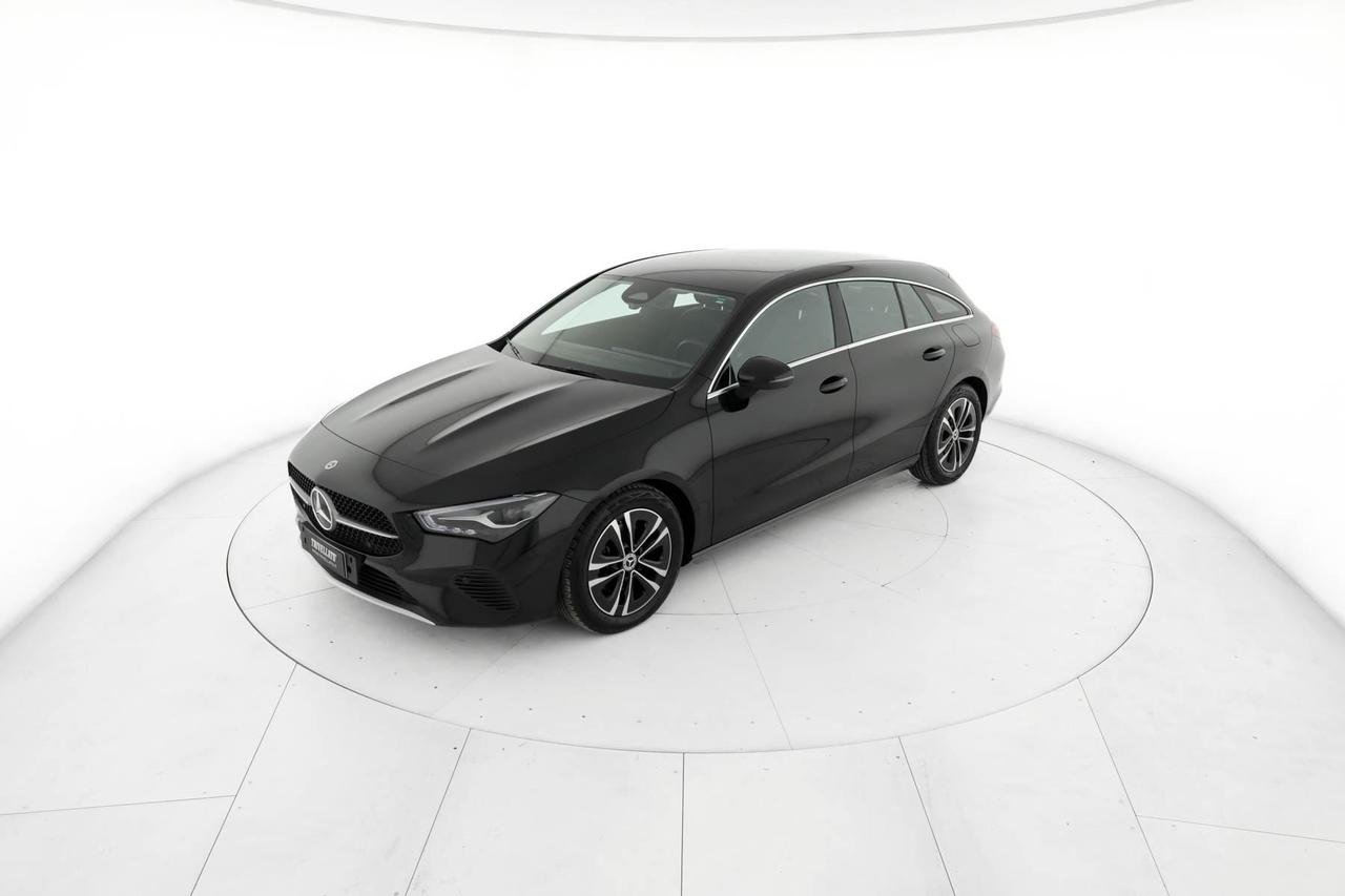 CLA Shooting Brake 180 d Advanced auto - Certified