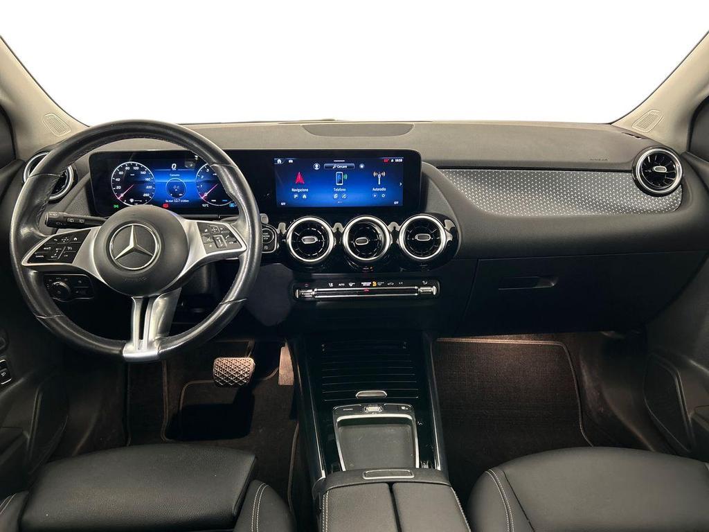 B 180 Progressive Advanced auto - Certified