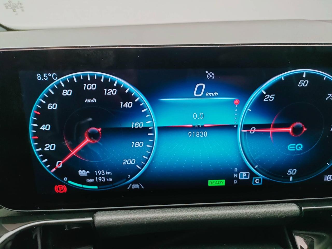 EQA 250 Premium - Certified