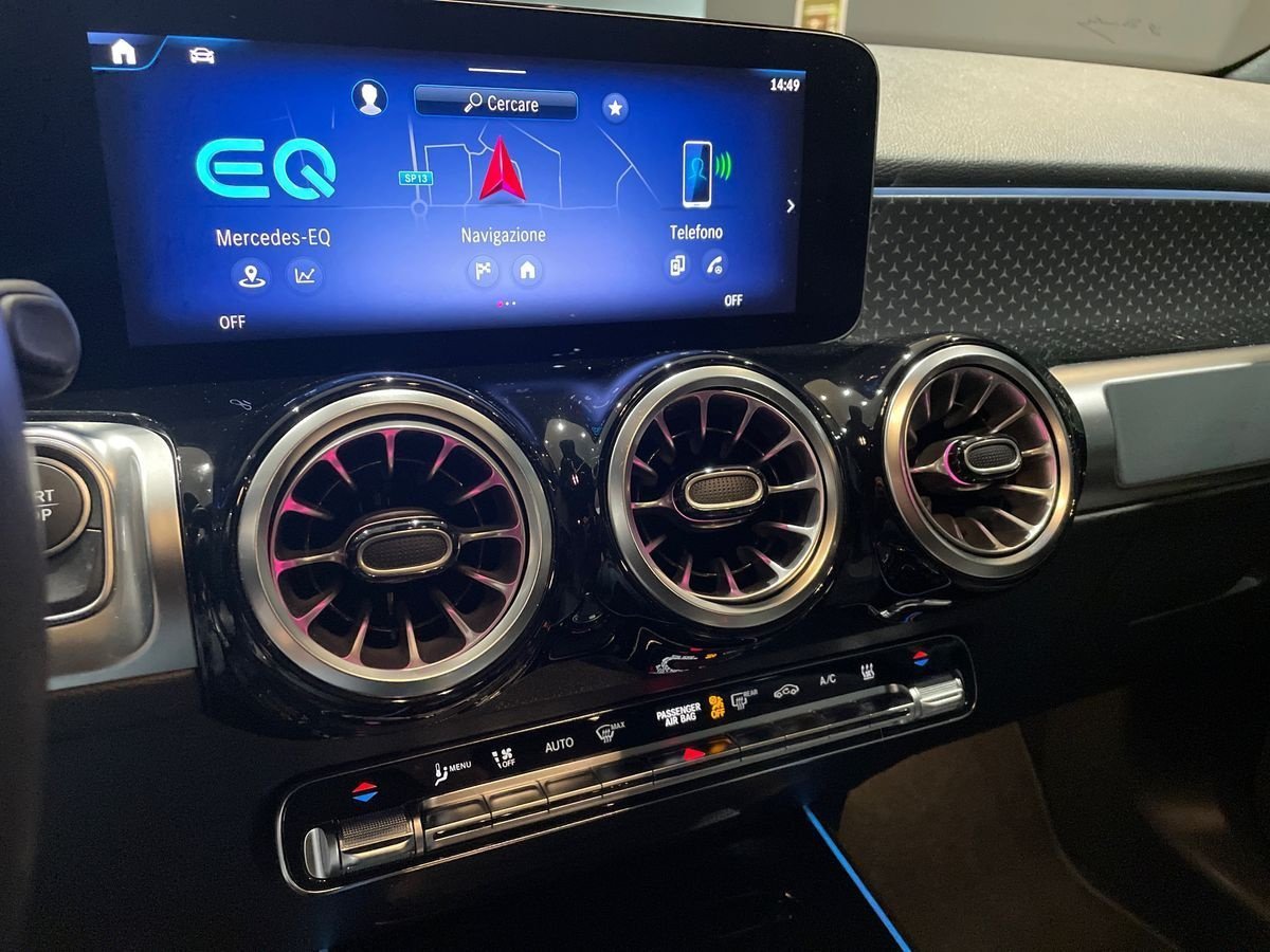 EQB 300 Progressive Advanced 4matic - Certified