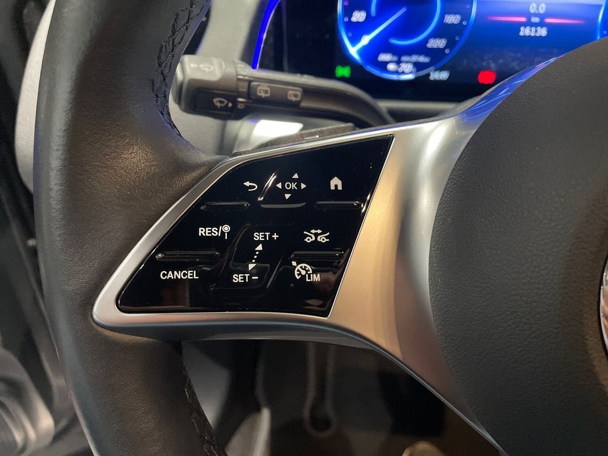 EQB 300 Progressive Advanced 4matic - Certified