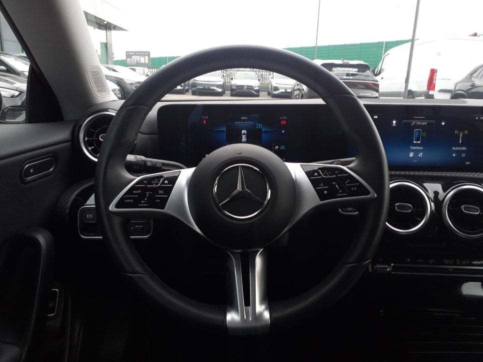 CLA Shooting Brake 180 d Advanced auto - Certified