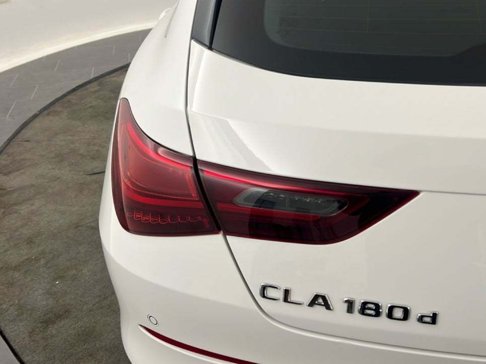 CLA Shooting Brake 180 AMG Line Advanced Plus auto - Certified