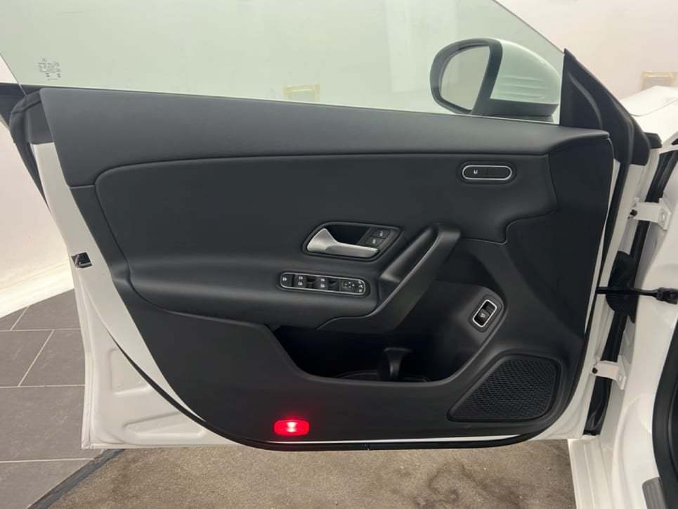 CLA Shooting Brake 180 AMG Line Advanced Plus auto - Certified