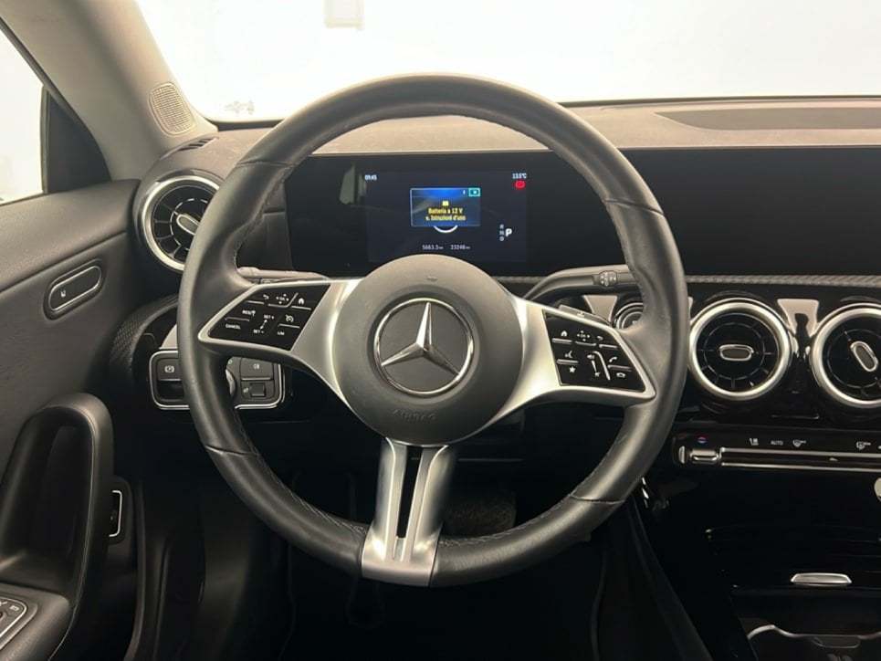 CLA Shooting Brake 180 AMG Line Advanced Plus auto - Certified