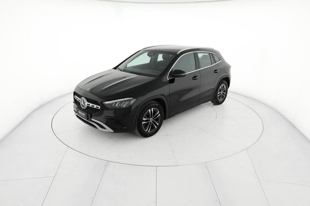 GLA 180 Advanced auto - Certified