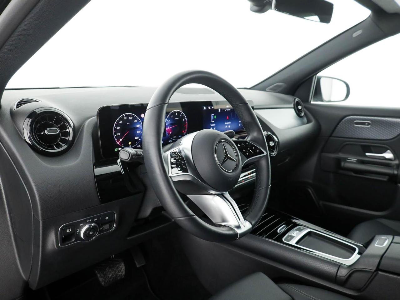 GLA 180 Advanced auto - Certified