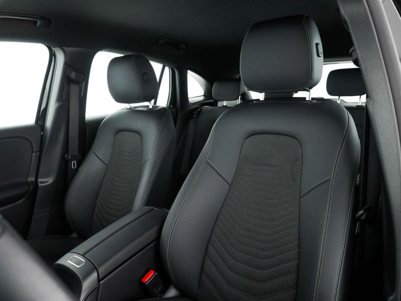 GLA 180 Advanced auto - Certified