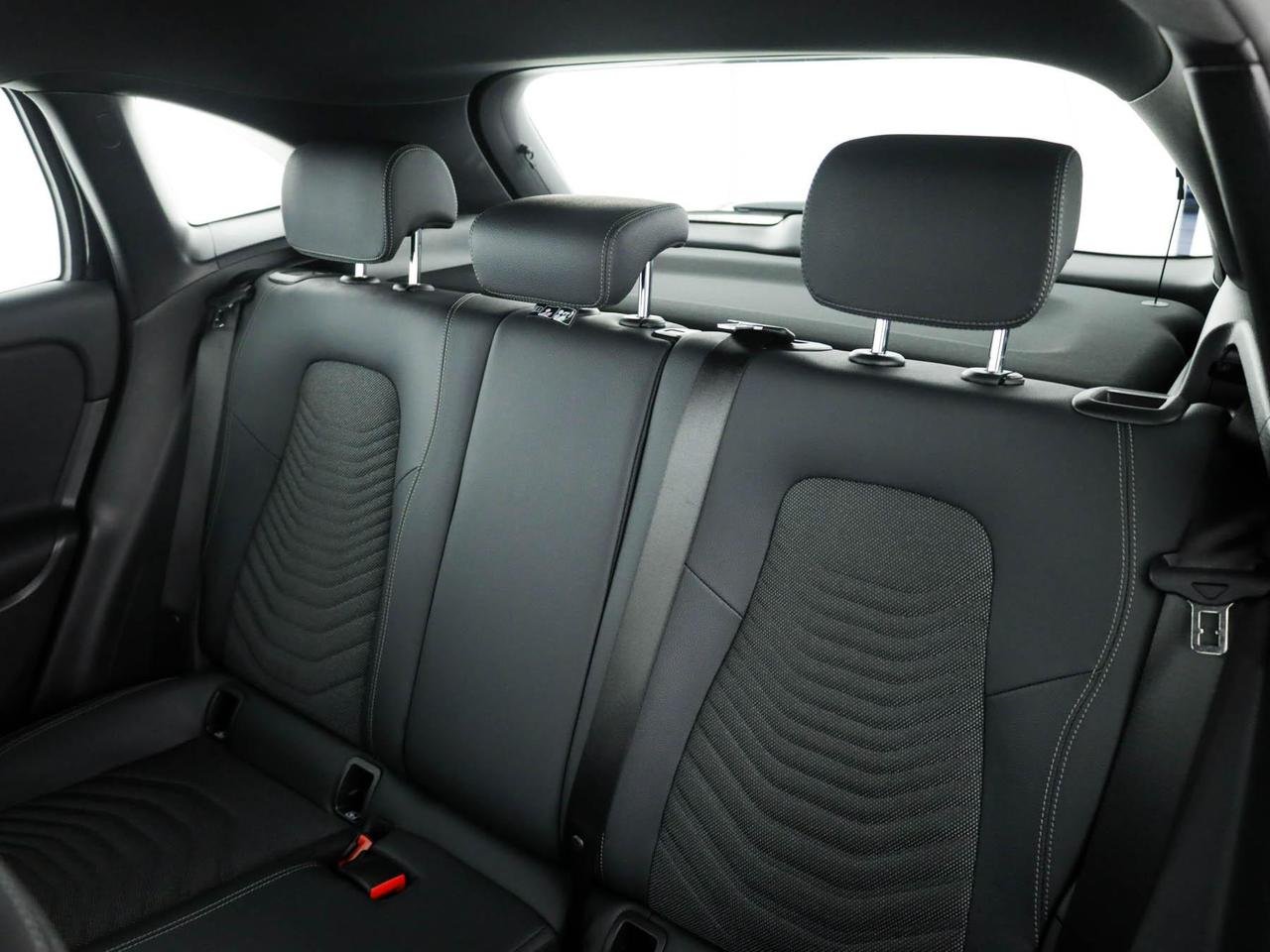 GLA 180 Advanced auto - Certified