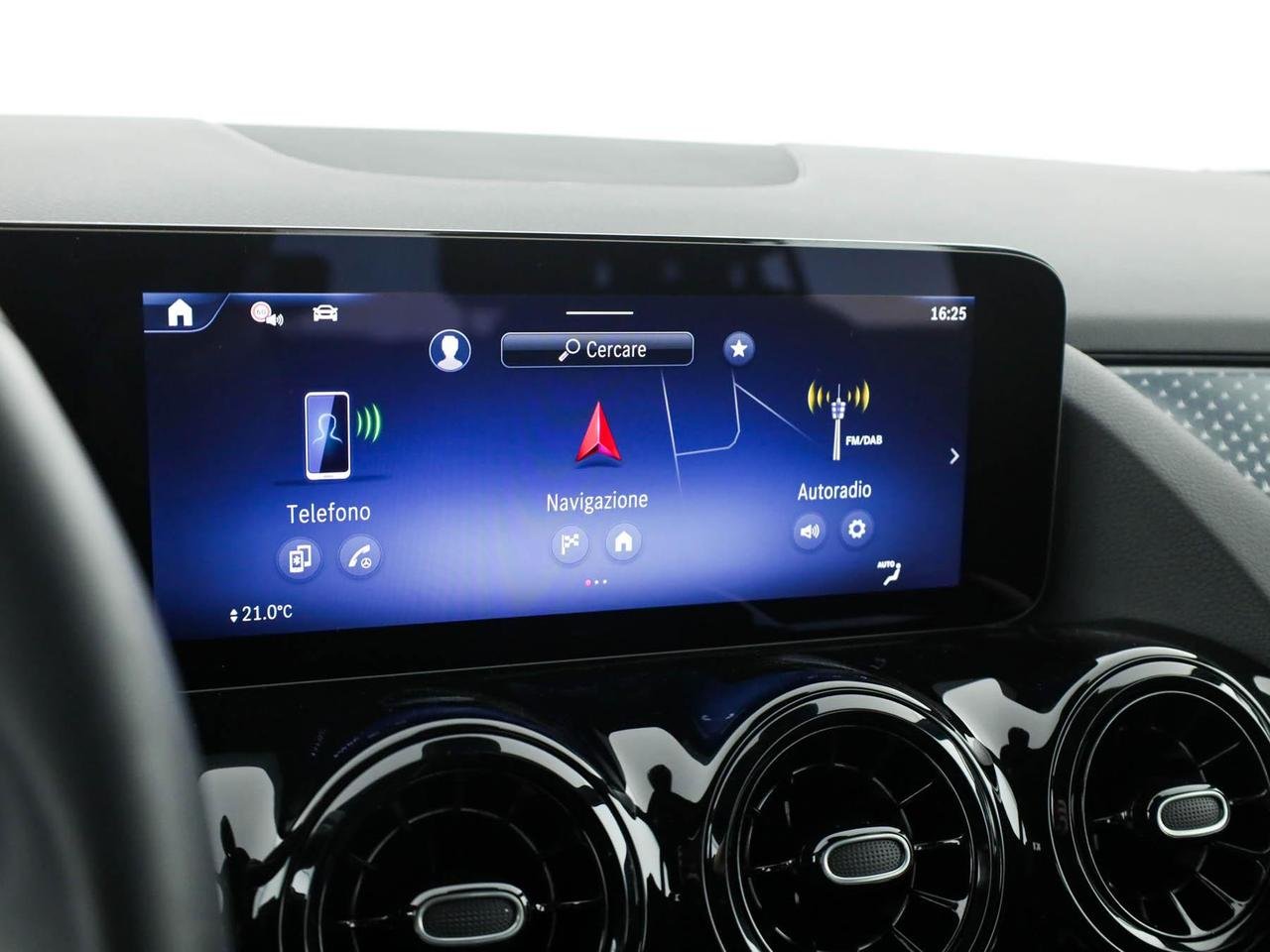 GLA 180 Advanced auto - Certified