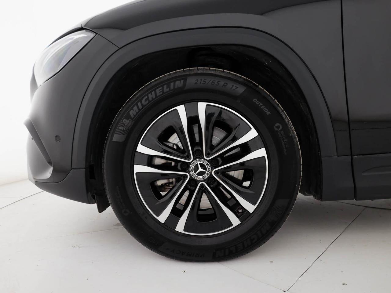 GLA 180 Advanced auto - Certified