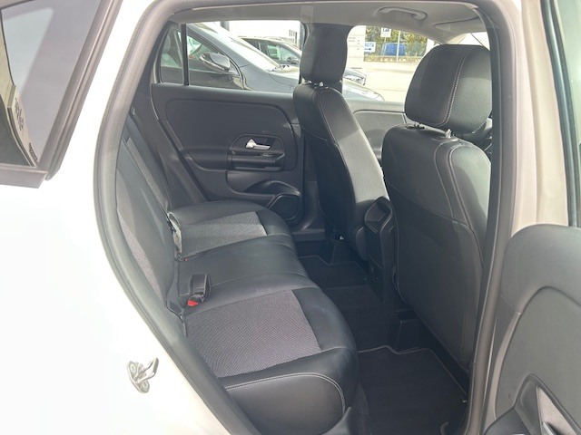 GLA 180 d Business Extra auto - Certified