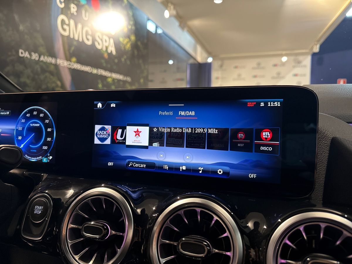 EQA 300 Progressive Advanced 4matic - Certified