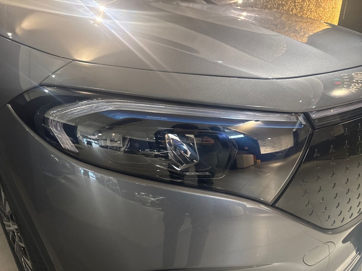 EQA 300 Progressive Advanced 4matic - Certified