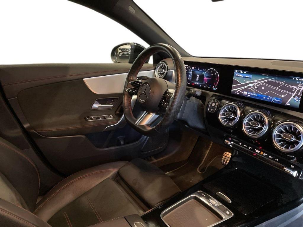 CLA Shooting Brake 200 d AMG Line Advanced Plus au - Certified