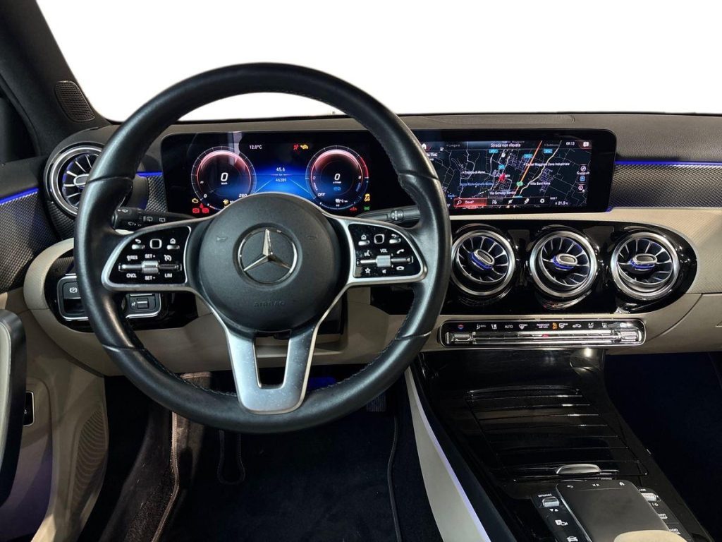 A 250 e phev (eq-power) Sport auto - Certified