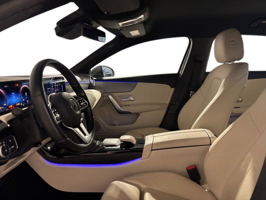 A 250 e phev (eq-power) Sport auto - Certified